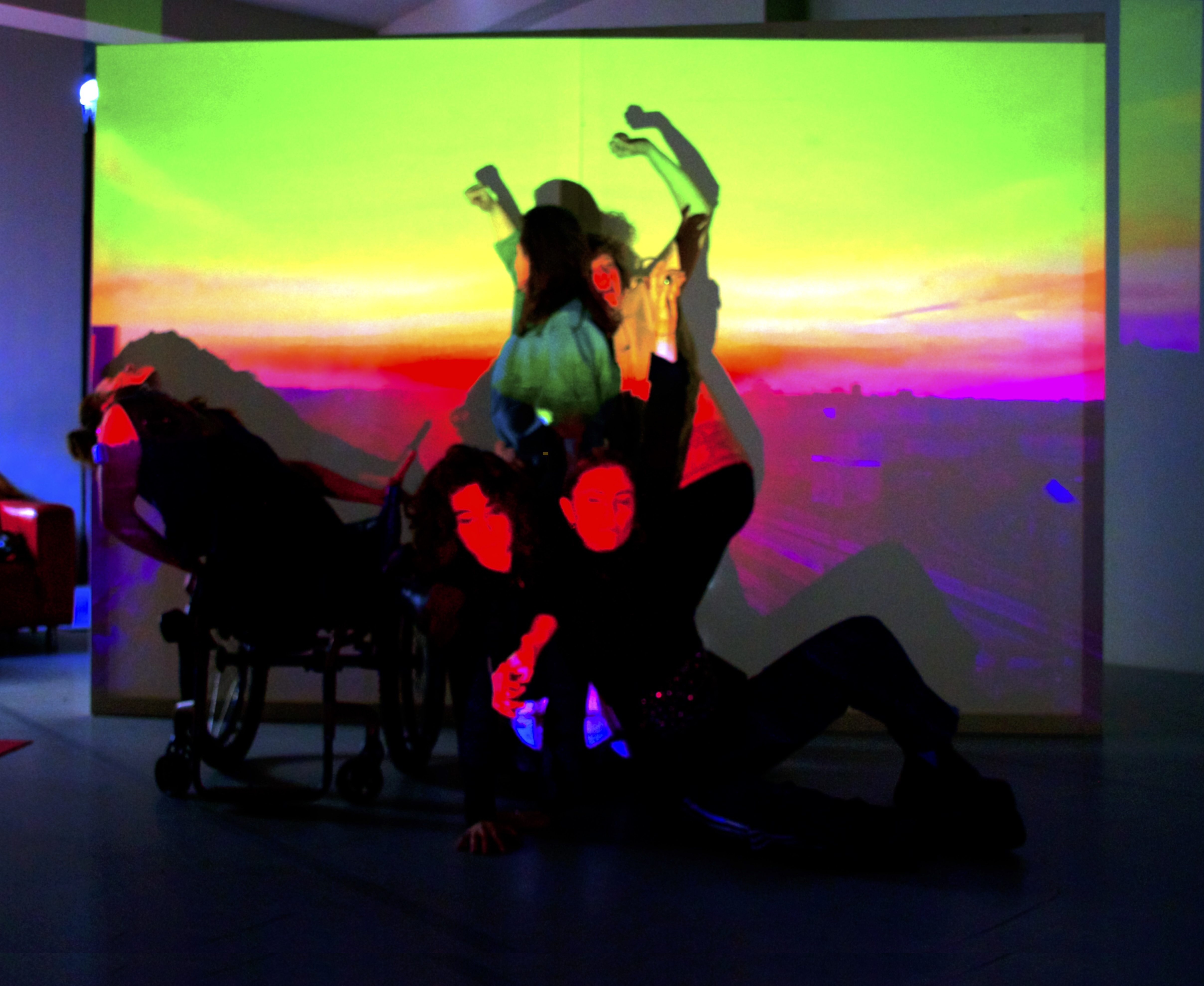 Mehrere Personen tanzen