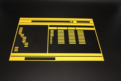 Gelbes Negativ auf schwarzem Hintergrund von Browser