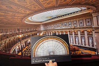 Tastführungen im Österreichischen Parlament – Demokratie zum Angreifen Tastführungen im Österreichischen Parlament – Demokratie zum Angreifen