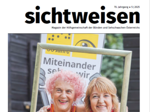 Cover der Ausgabe Oktober/November 2025 der sichtweisen. Cover der sichtweisen Oktober/November 2025 mit zwei Frauen auf dem Titelblatt