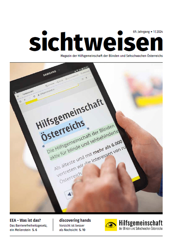 Coverbild Magazin sichtweisen: Person hält Tabelt in der Hand, welches vergrößert einen Ausschnitt der Startseite von hilfsgemeinschaft.at zeigt