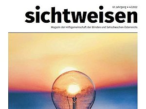 Cover Sichtweisen-Magazin: Glühbirne mit Sonnenuntergang im Hintergrund