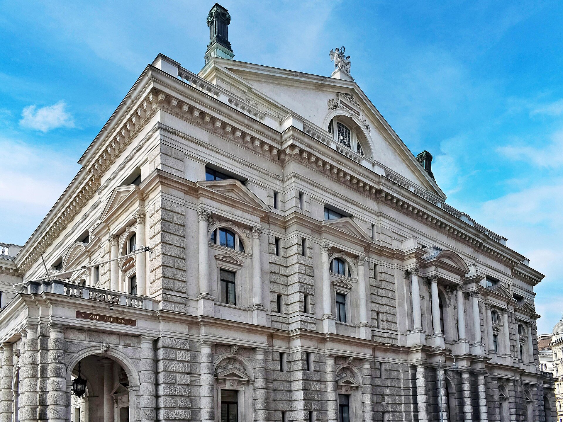 Burgtheater Außenansicht im Freien