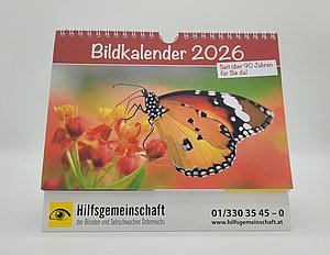 Foto von der Startseite vom Bildkalender. Es ist ein Schmetterling abgebildet und es steht "Bildkalender 2026"